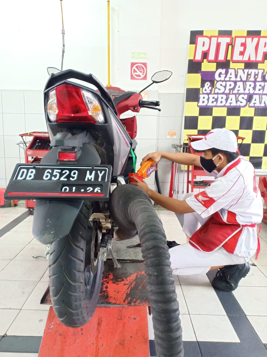 Spesial Imlek dan Valentine di AHASS Honda